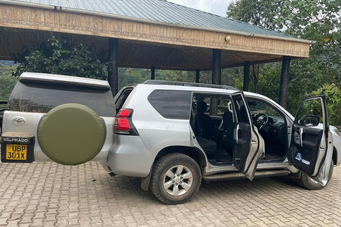 luxury land cruisers for self drive rental uganda